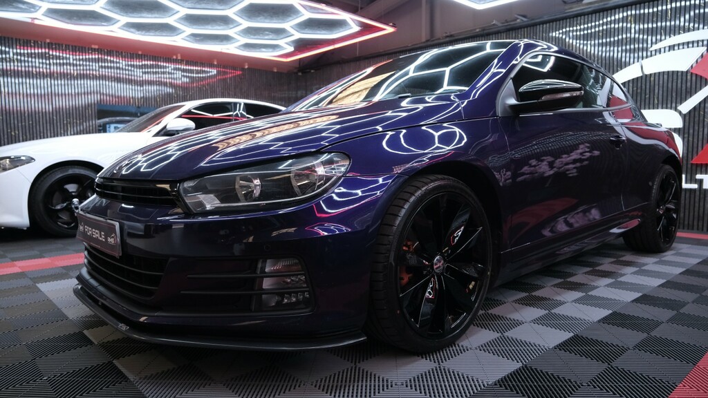 Volkswagen Scirocco Hatchback 2.0 Tdi Bluemotion Tech R-line Black Edi Purple