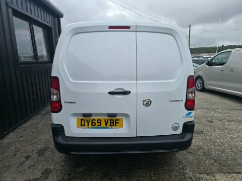 Vauxhall Combo L2h1 2300 Edition White #5