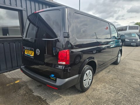 Volkswagen Transporter T30 Tdi P Black #6