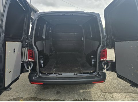Volkswagen Transporter Black #7
