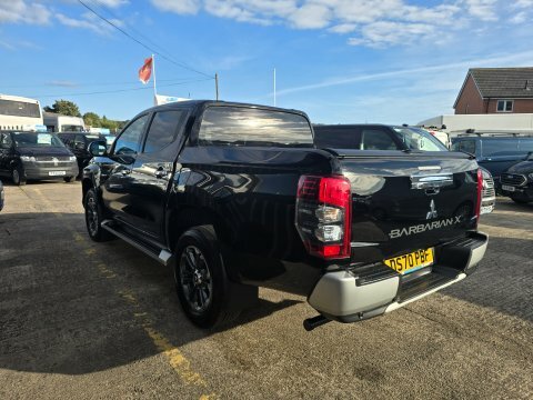Mitsubishi L200 Di-d Barbarian X Black #4