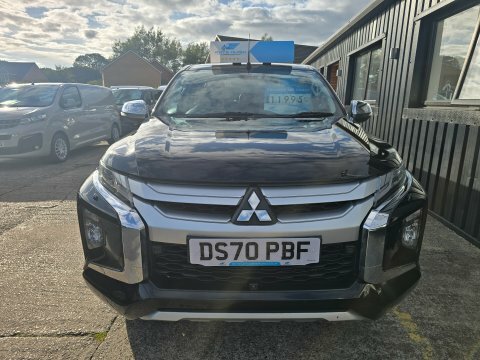 Mitsubishi L200 Di-d Barbarian X Black #2