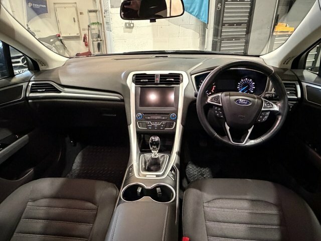 Ford Mondeo Silver #10