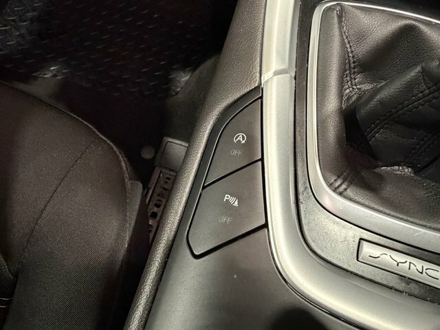 Ford Mondeo Silver #28
