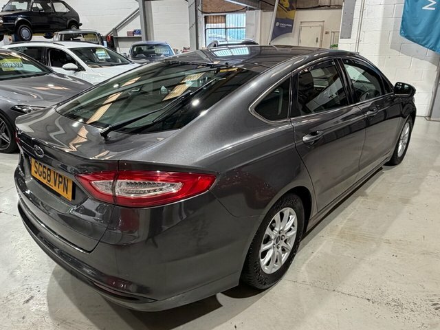 Ford Mondeo 2018 2.0 Tdci Eco Zetec Edition Hatchback Dies Grey #3