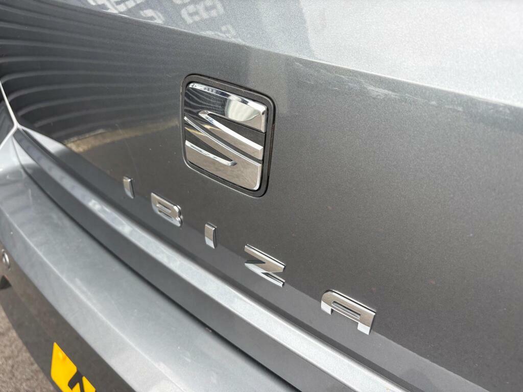 Seat Ibiza 1.0 Tsi Se Design Hatchback XNZ5694 Grey #3