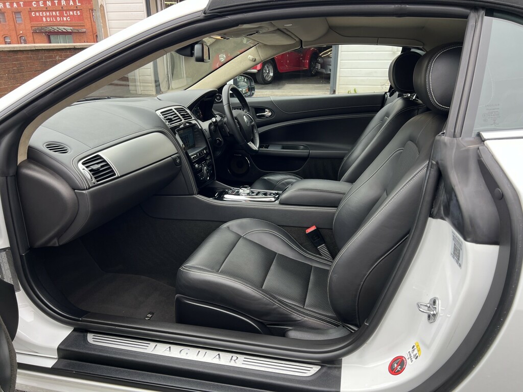Jaguar XK 5.0 V8 Portfolio White #2