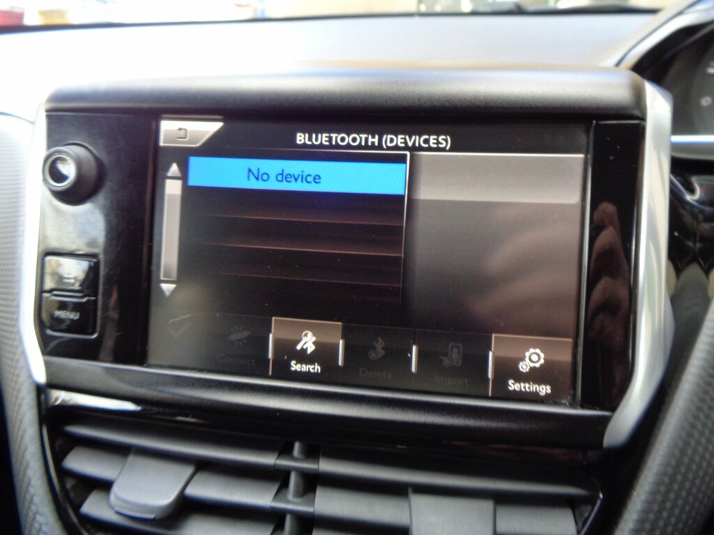 Peugeot 2008 1.6E Hdi Red #17