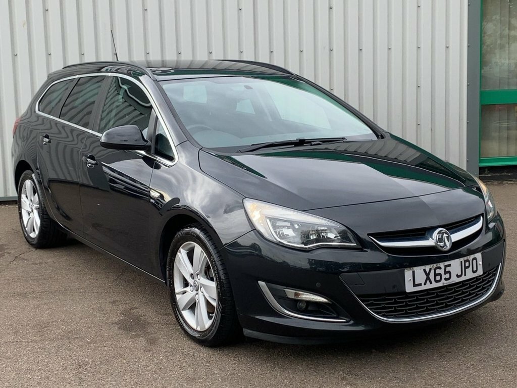 Vauxhall Astra 2015 2.0 Cdti Sri Sports Tourer Black #4