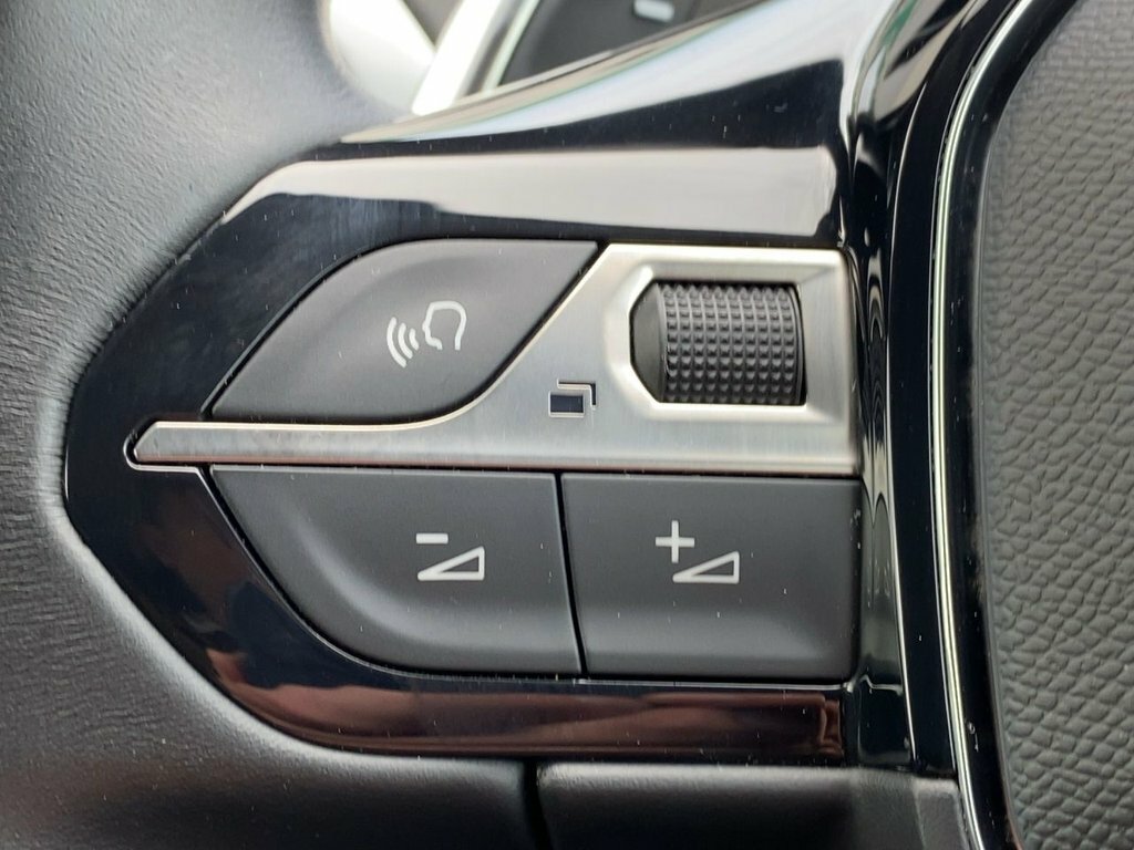 Peugeot 5008 Active Bluehdi Ss Black #43