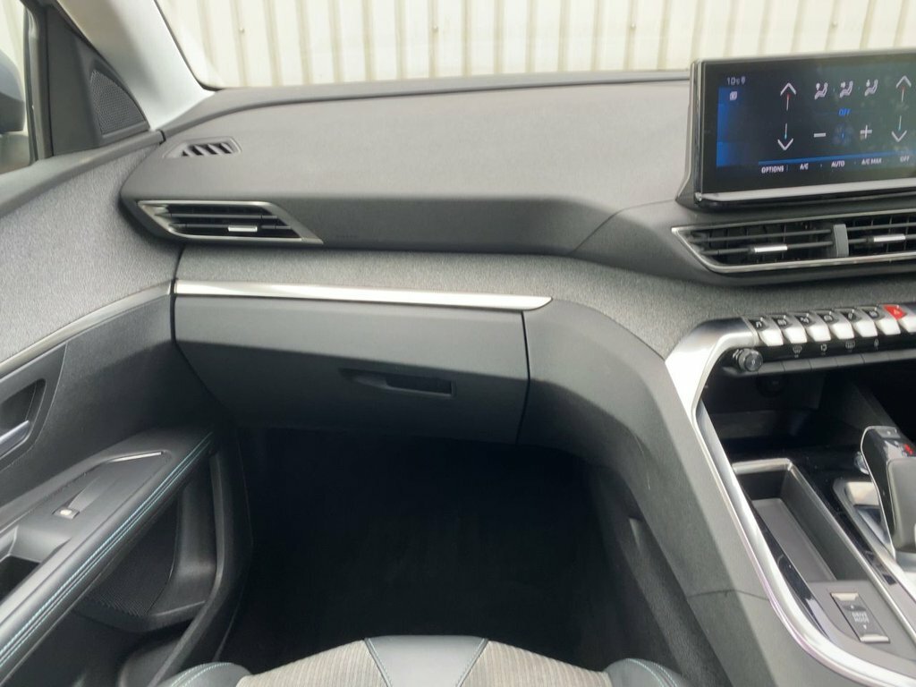Peugeot 5008 Active Bluehdi Ss Black #23