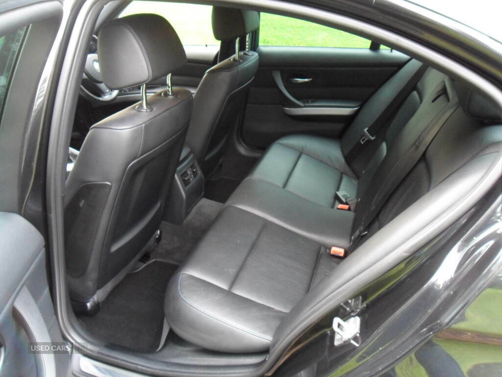 BMW 3 Series 3.0 330D M Sport 242 Bhp Black #17