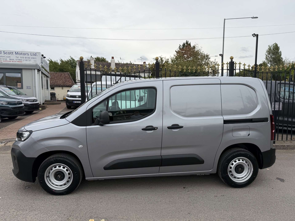Citroen Berlingo Enterprise Plus Bluehdi Ss VN26WYY Grey #6