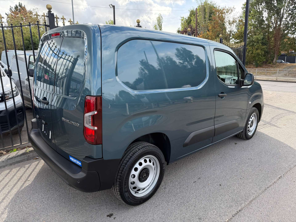 Citroen Berlingo Enterprise Plus Bluehdi Ss VN26WYU Blue #2