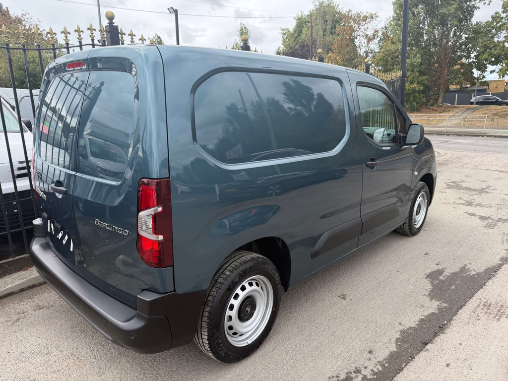 Citroen Berlingo Enterprise Plus Bluehdi Ss VN26WZG Blue #2