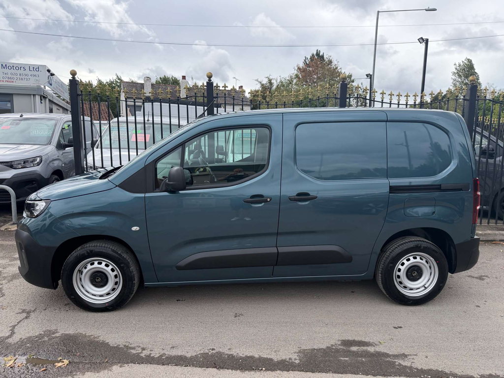 Citroen Berlingo Enterprise Plus Bluehdi Ss VN26WZG Blue #6