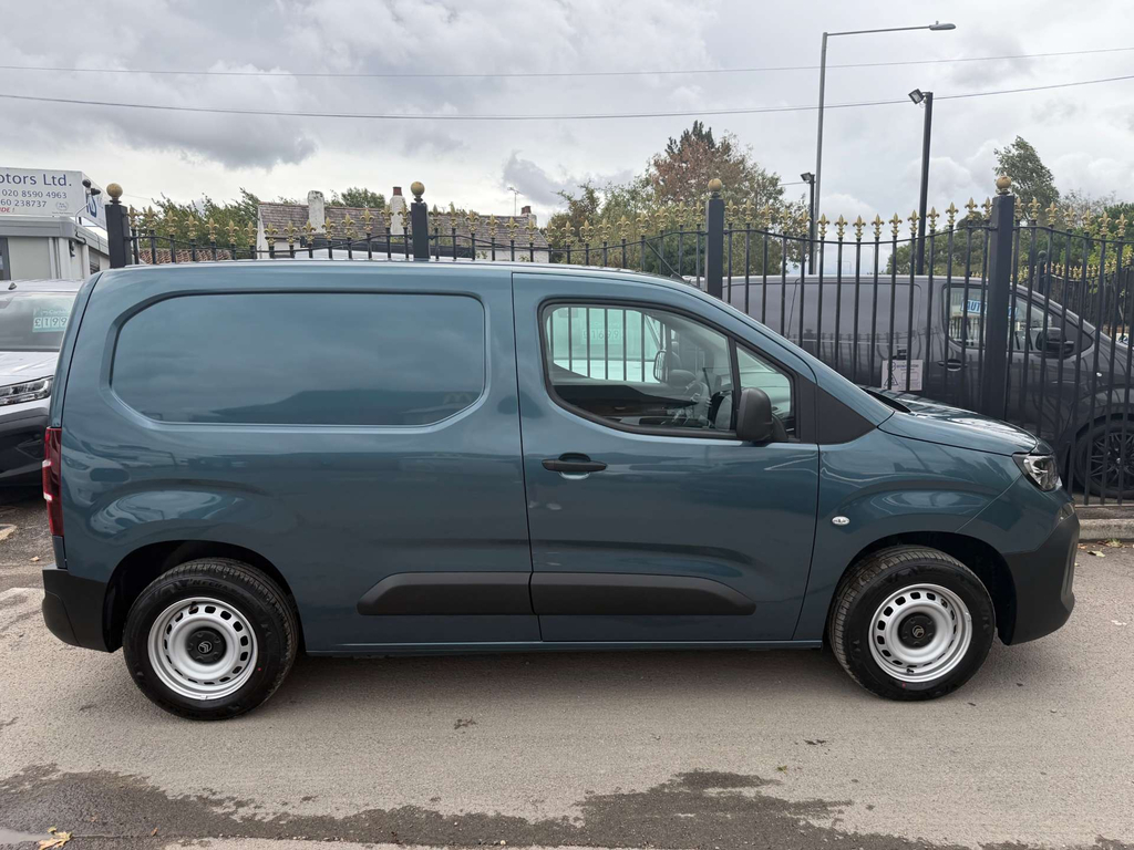 Citroen Berlingo Enterprise Plus Bluehdi Ss VN26WZG Blue #5