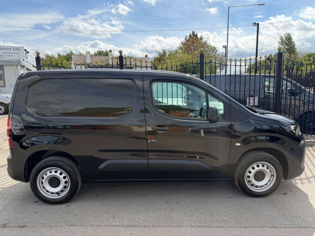 Citroen Berlingo Enterprise Plus Ss VA26TRV Black #5
