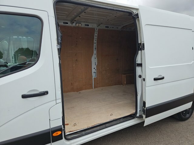 Nissan NV400 2.3 Dci 35 Se Panel Van Fwd L3 H White #6
