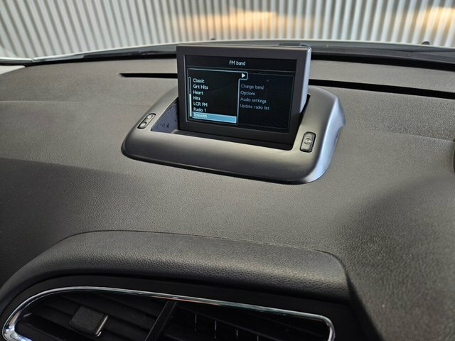 Peugeot 3008 E-hdi Active Grey #18