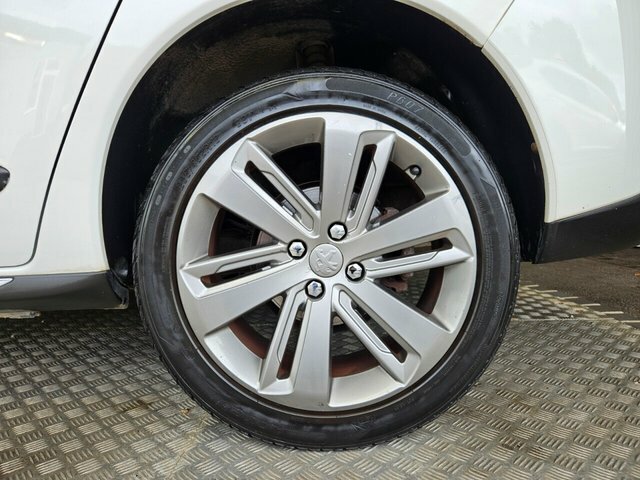 Peugeot 3008 E-hdi Active Grey #13