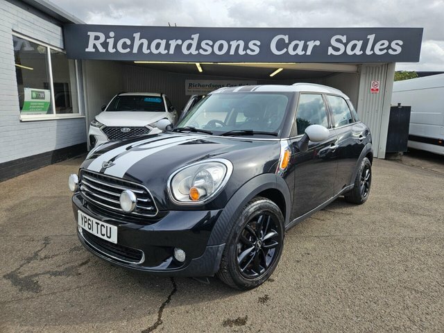 Mini Countryman 1.6 Cooper Suv Euro 5 S S 122 Black