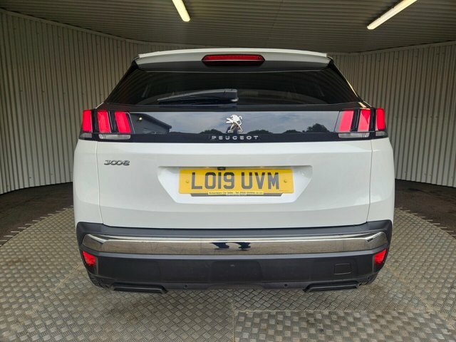 Peugeot 3008 1.6 Puretech Allure Suv Eat Euro 6 Ss White #3