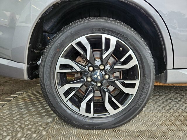 Mitsubishi Outlander Gx4h Black #12