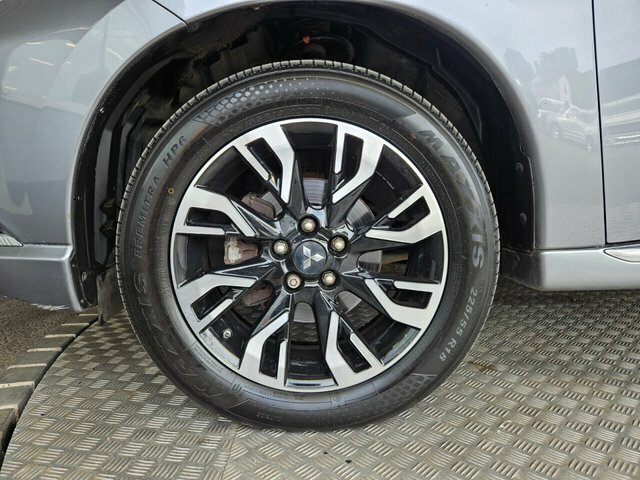 Mitsubishi Outlander Gx4h Black #13