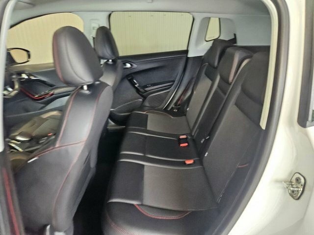 Peugeot 2008 1.2 Puretech Active Grey #30