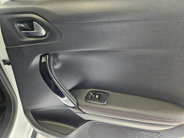 Peugeot 2008 1.2 Puretech Active Grey #28