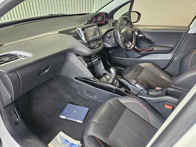 Peugeot 2008 1.2 Puretech Active Grey #33