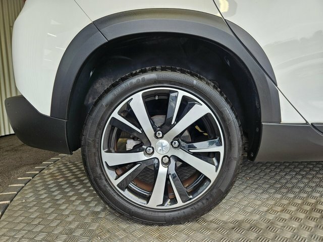 Peugeot 2008 1.2 Puretech Active Grey #11