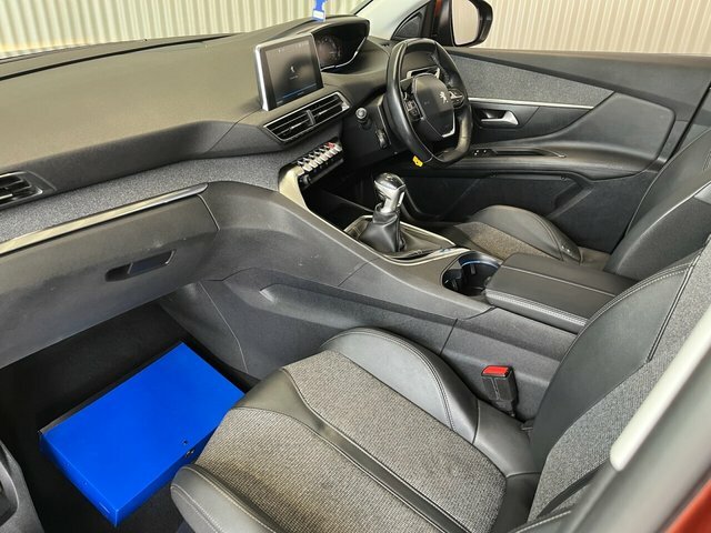 Peugeot 3008 Active Premium White #33