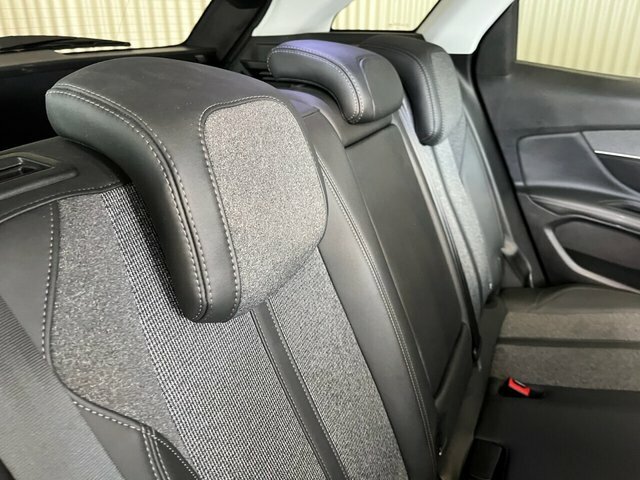 Peugeot 3008 Active Premium White #27