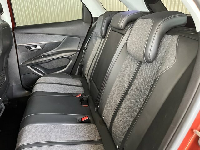 Peugeot 3008 Active Premium White #31