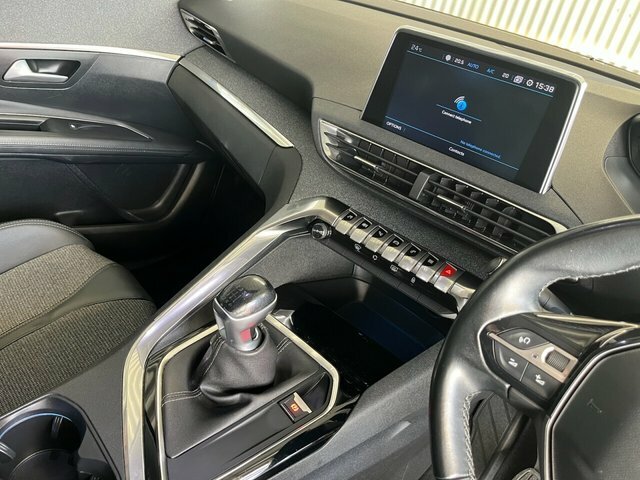 Peugeot 3008 Active Premium White #12