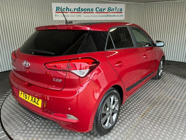 Hyundai I20 1.2 Premium Se Nav Hatchback Eur Red #3