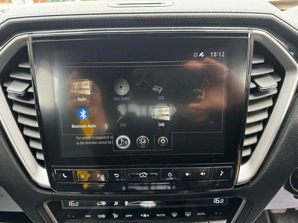 Isuzu D-Max Isuzu D-max 1.9 Dl40 Double Cab 4X4 Silver #18