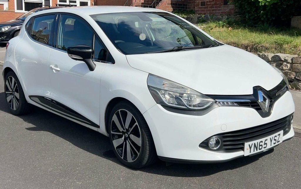 Renault Clio 1.5 Dci 90 Dynamique S Medianav Edc Black #1