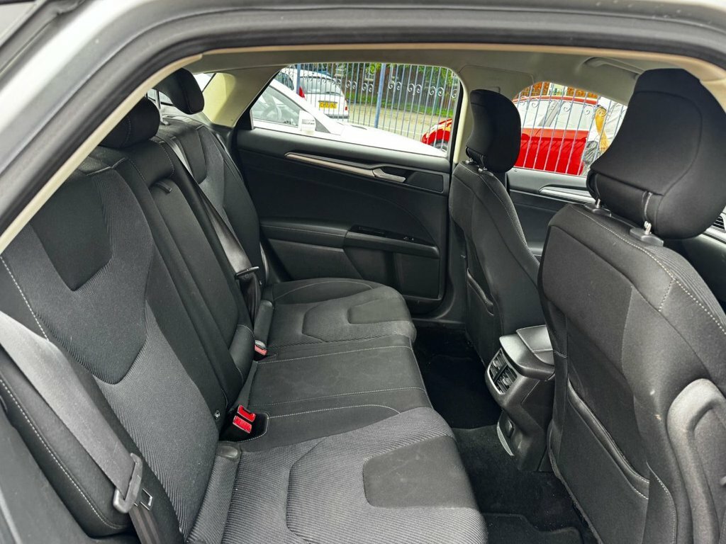 Ford Mondeo 2L Zetec Blue #13