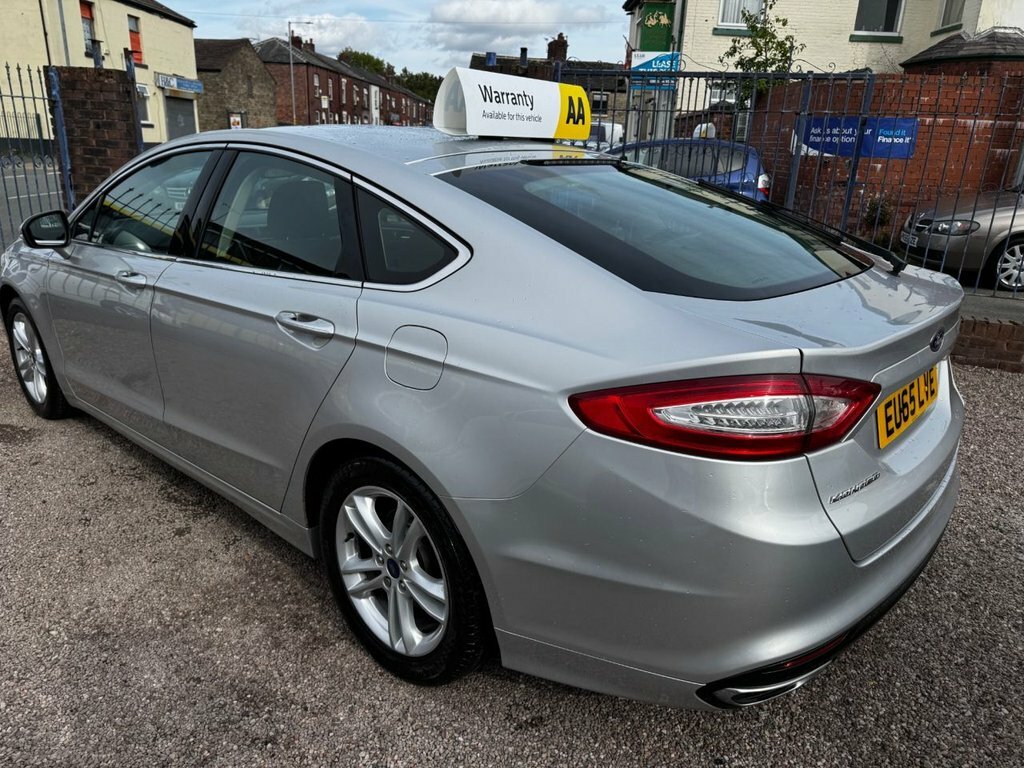 Ford Mondeo 2L Titanium Silver #3