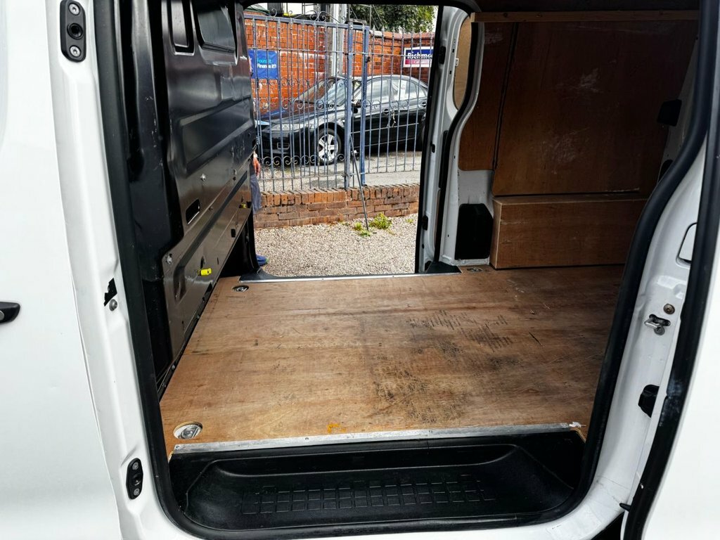 Citroen Dispatch M 1000 1.5 Bluehdi 100 Enterprise Pro #16