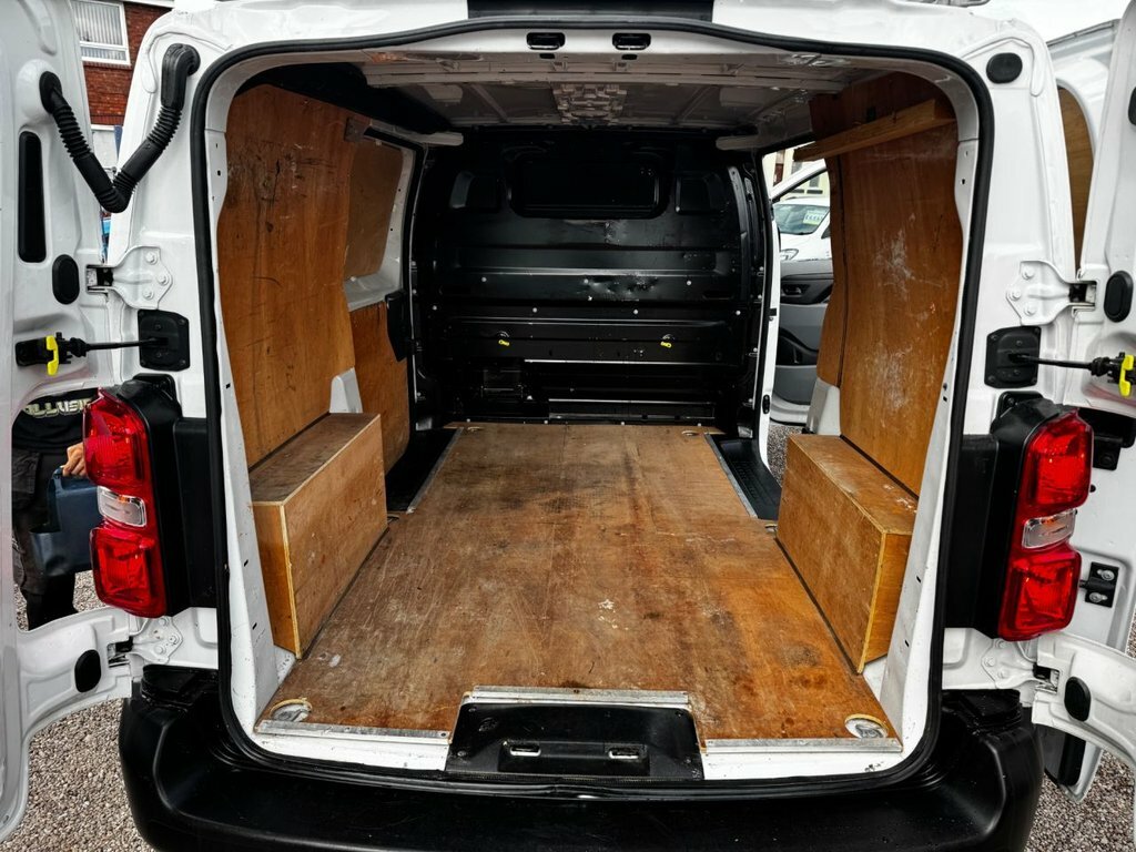 Citroen Dispatch M 1000 1.5 Bluehdi 100 Enterprise Pro #18