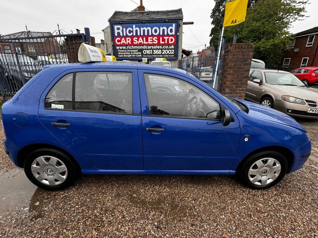 Skoda Fabia 1.2L Classic Blue #4