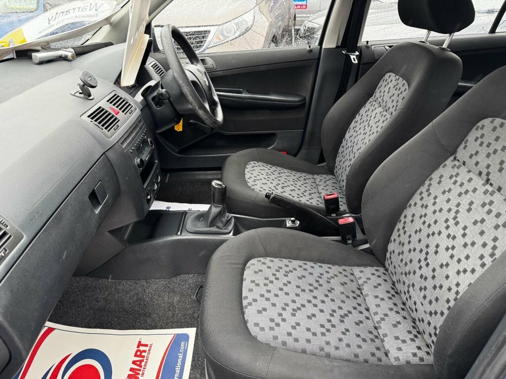 Skoda Fabia Ambiente 16V 5-Door Beige #9