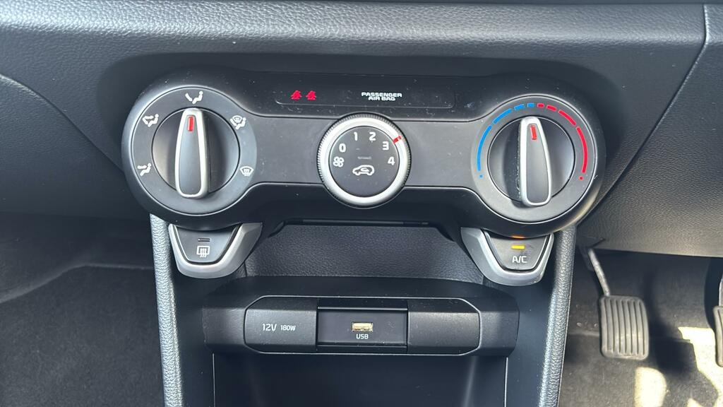Kia Picanto 1L 2 Red #18