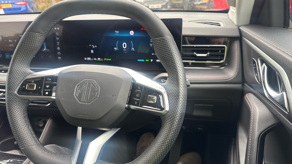 MG HS 1.5 T-gdi Se Dct Silver #16