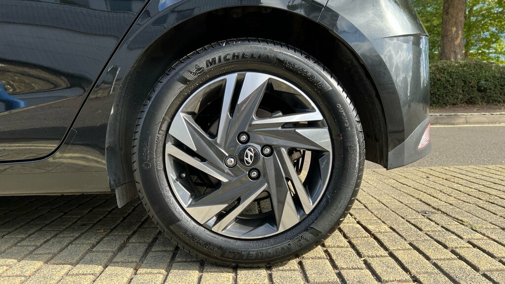 Hyundai I20 1.0 T-gdi Mhev Se Connect Hatchback Hyb Black #5