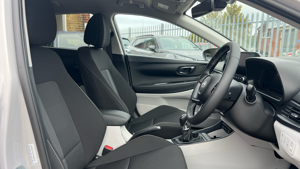 Hyundai I20 Black Line Green #12